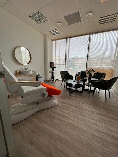 LUSTRO doktora Pomarańczy - medycyna i estetyka